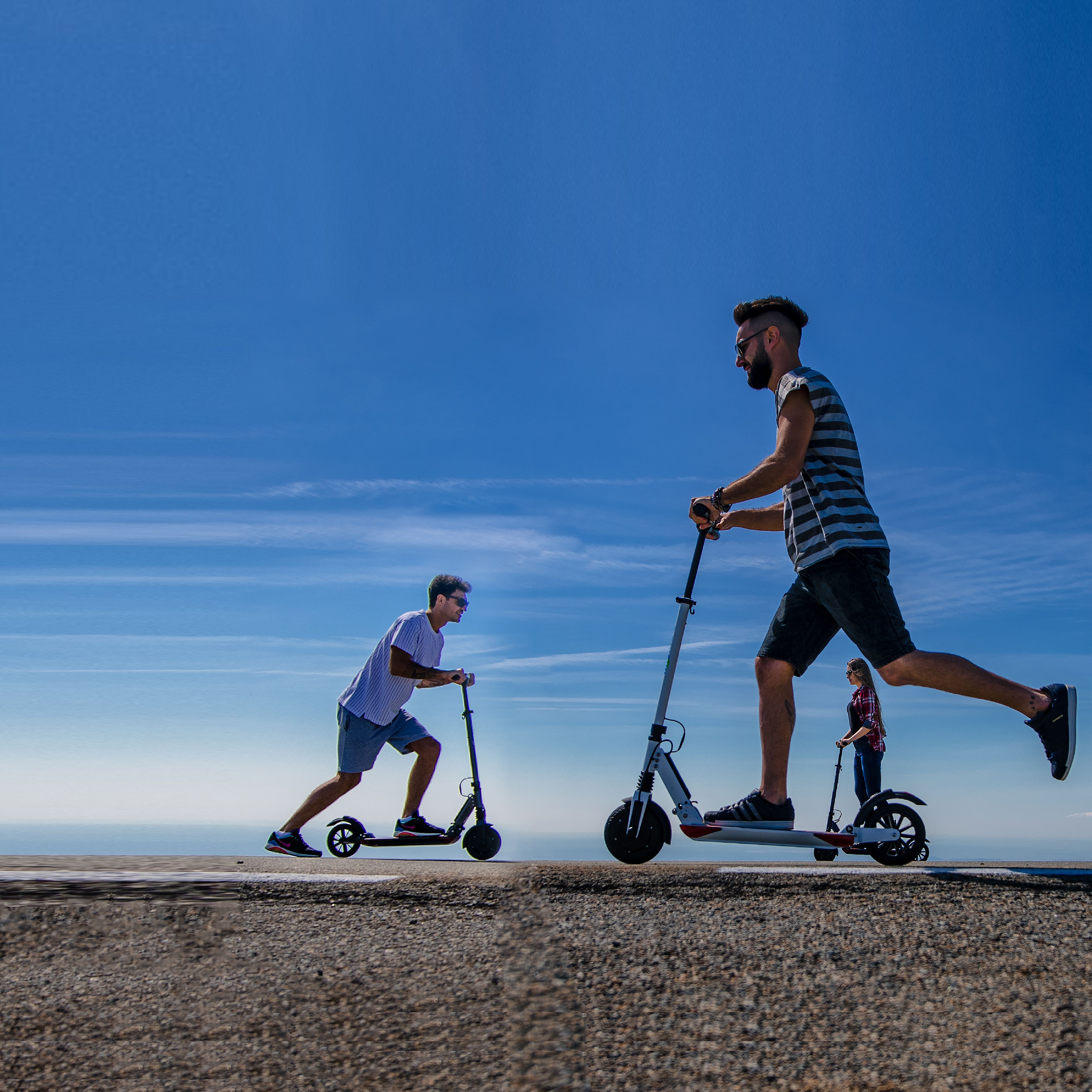 Teszteld a rollereket! Teszteld a rollereket!